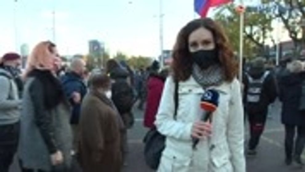 Parkúrový bežec svojim fanúšikom vyráža dych. V najnovšom videu predviedol famózne kúsky