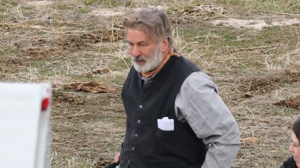 Prokurátori zrušili obvinenie Aleca Baldwina. Všetkému ešte nie je koniec