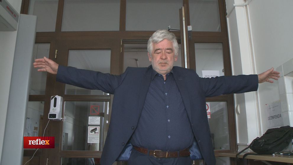 Vraj im pomáhal dospieť