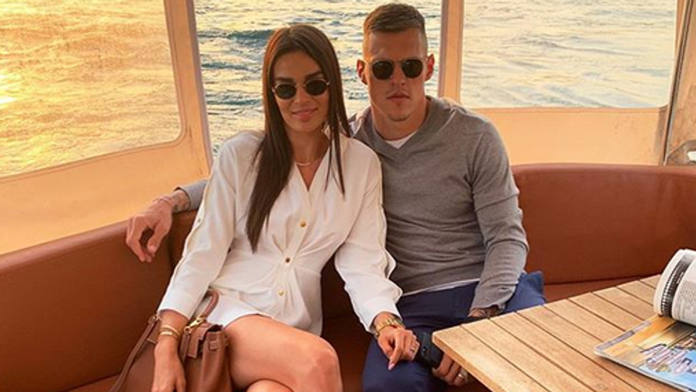 Martin Škrtel sa pochválil manželkou v bikinách: To je sexy žena