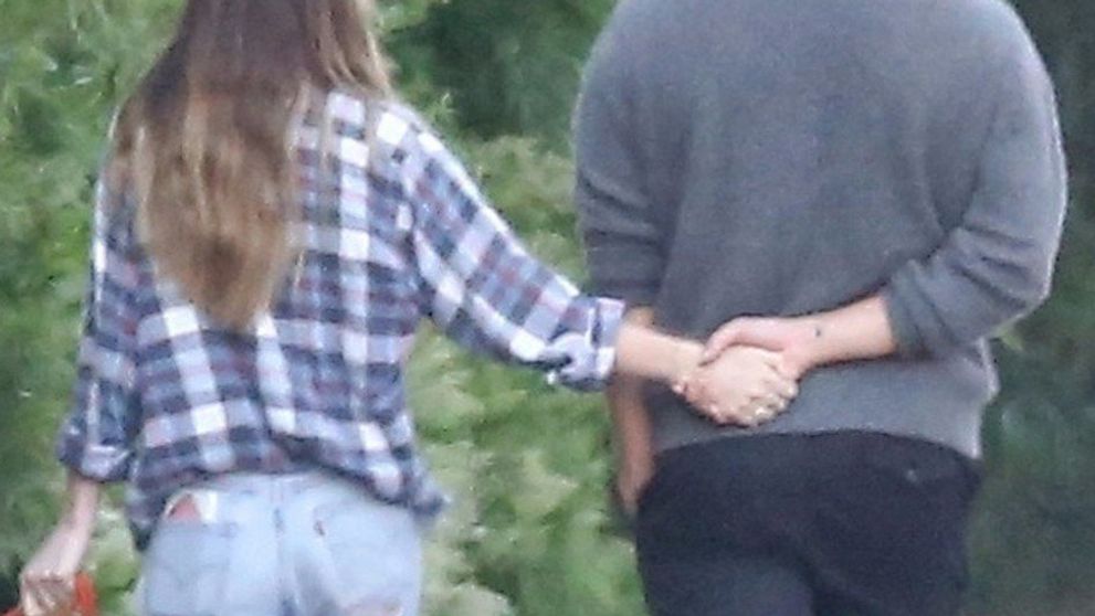 Tak predsa sú spolu! Slávny pár odhalili nové zábery