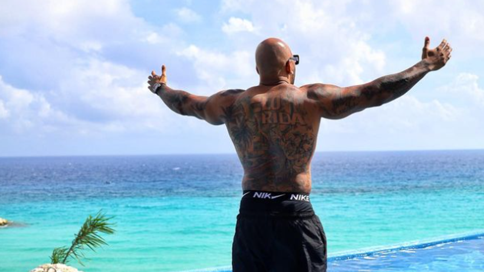 Spevákov syn (6) je v kritickom stave v nemocnici: Spadol z piateho poschodia