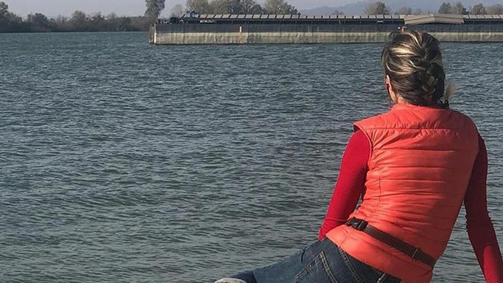 Z Dunaja vytiahli bezvládne telo známej speváčky. Mala 34 rokov