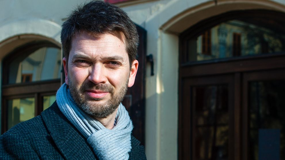 Sledujte futbal s Marekom Majeským