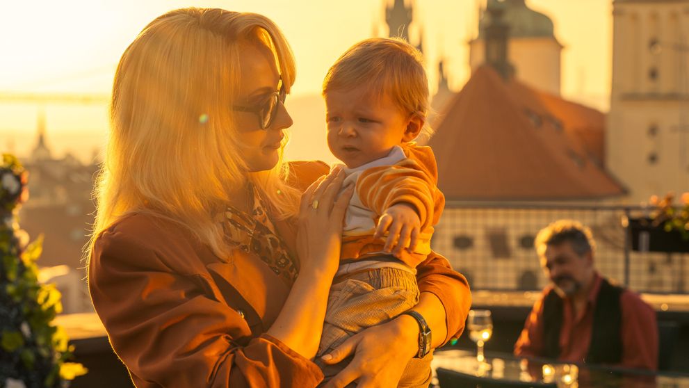 Vytúžené dieťa a prvý škandál: Trailer na pokračovanie minisérie Iveta je vonku