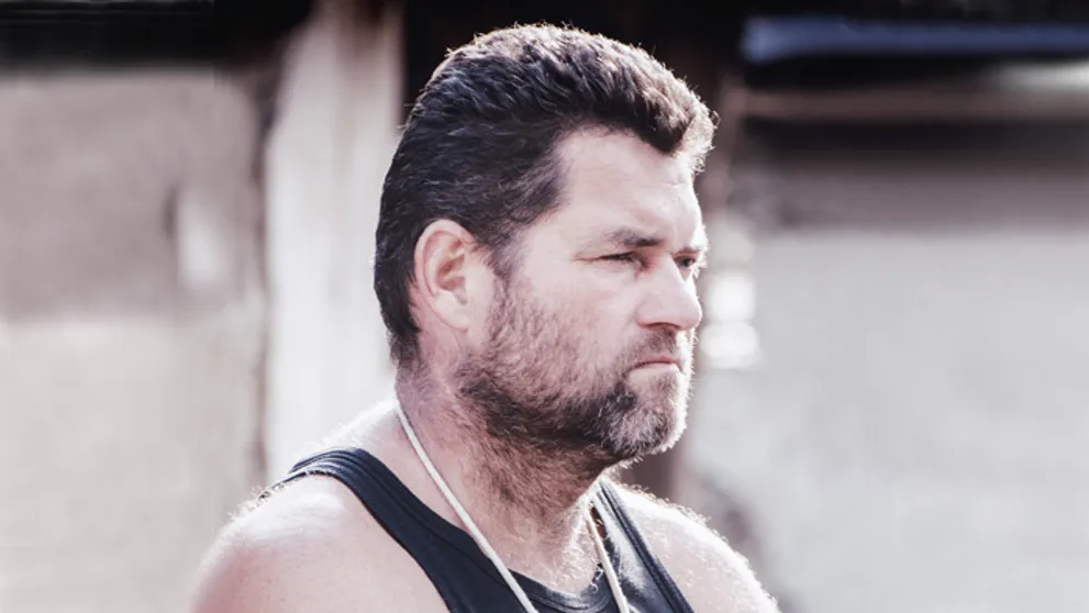 Zhrozenie farmárok: Tibor je nadržaný psychopat!