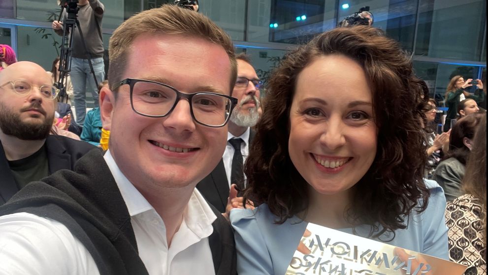 Novinárska cena 2022 putuje aj do Markízy, získali ju Gabriela Kajtárová a Martin Prôčka za reláciu Hoax týždňa