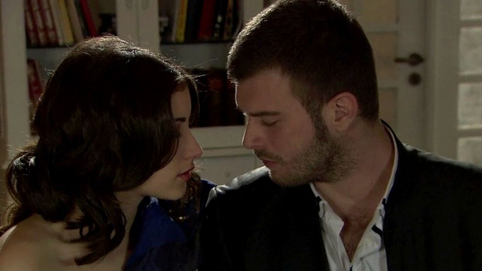 Zakázaná láska: 117. a 118. epizóda