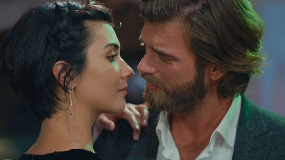 Statočný a krásna: 15. a 16. epizóda