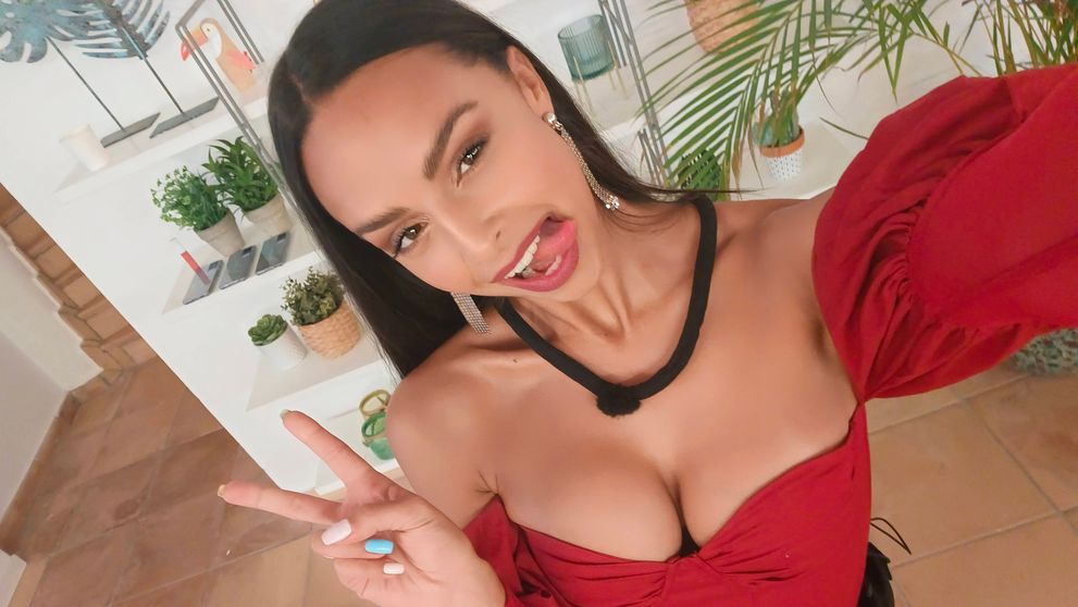 Mirka z Love Islandu v klipe známeho speváka. Spája ich ešte oveľa viac