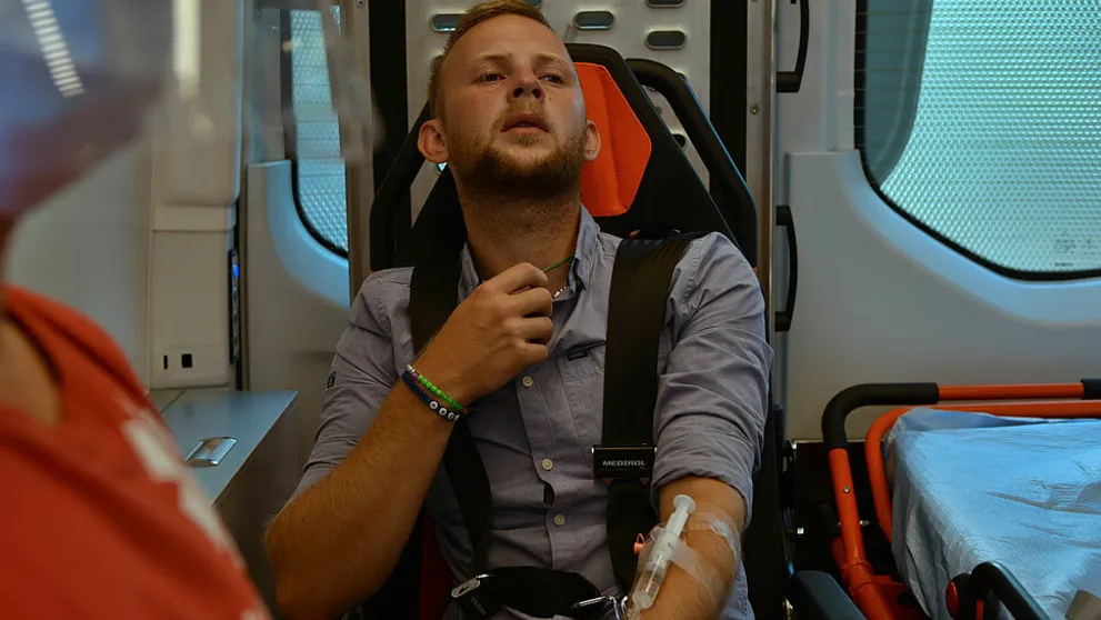 Pre Adama sa Farma asi definitívne končí! Kruté bolesti a prevoz do nemocnice