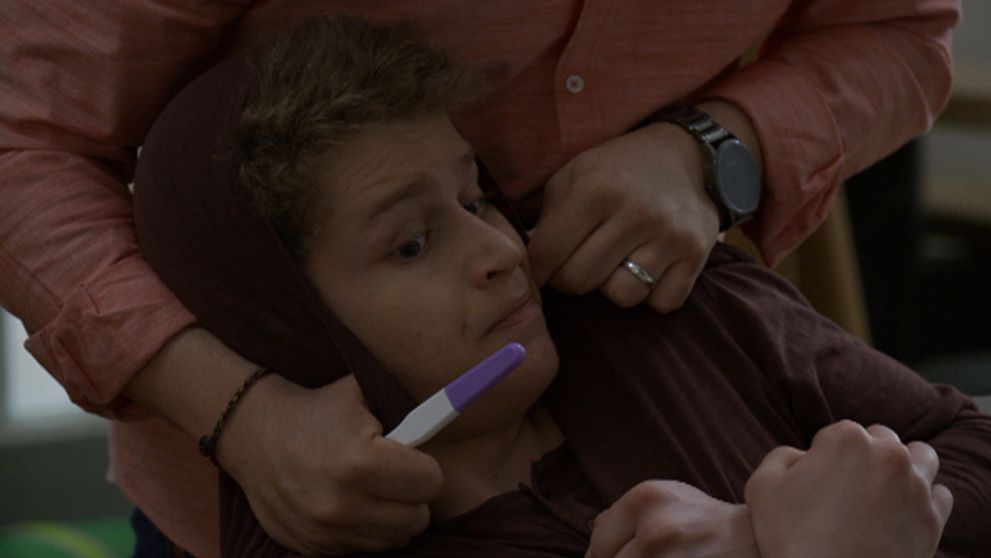 Stane sa tínedžer otcom? Luky má vážny problém