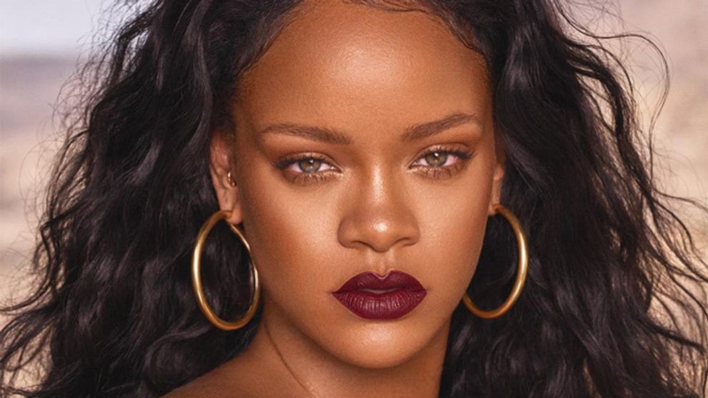 Rihanna má v SuperStar dvojníčku. Je ňou toto dievča!