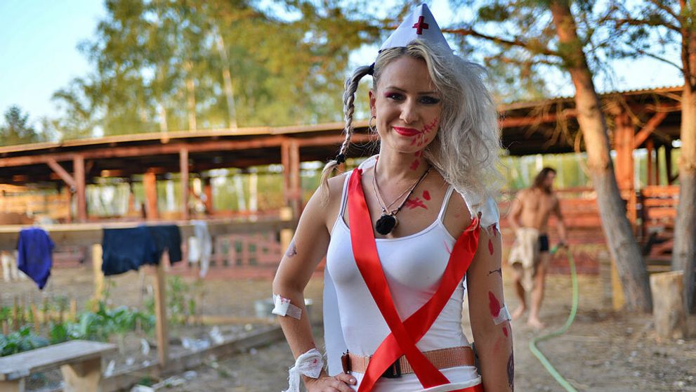 Sivá myška sa zmenila na nespútanú diablicu! Katka zo seba strhávala šaty