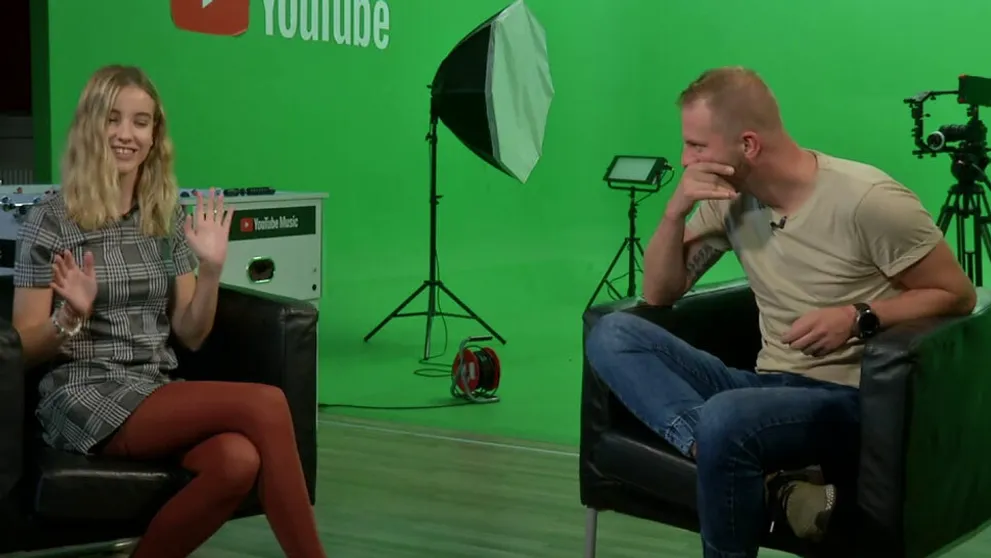 Youtuberka sa nebojí tabuizovaných tém. Stačila veta a vypenil aj moderátor