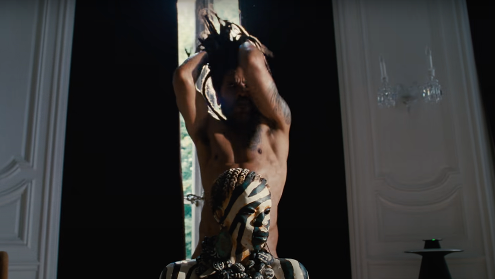 Len pre 18+! Holý Lenny Kravitz vo videu bez cenzúry