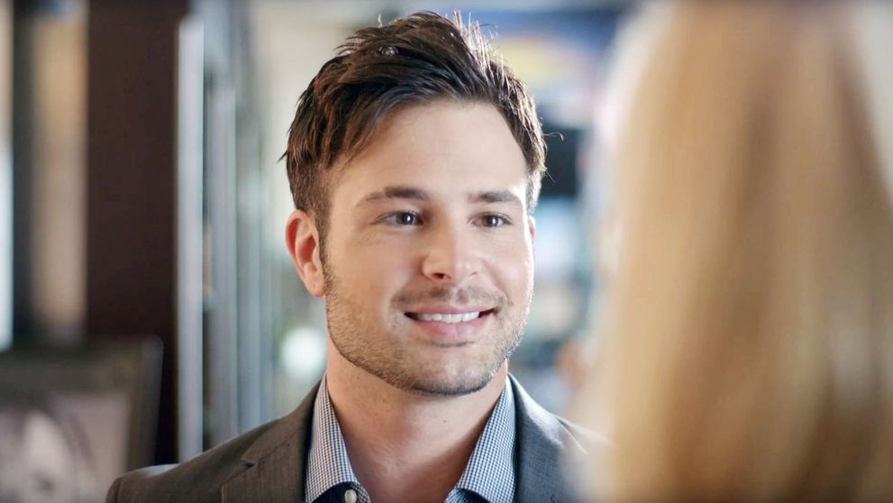 Bezvládne telo hollywoodskeho herca našli v posteli. Mal len 34 rokov