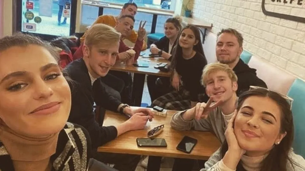 Superstarista ukázal novú frajerku. Zamilovaný až po uši!