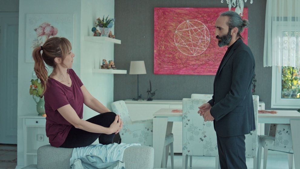 Neželaná nevesta II.: 105. a 106. epizóda