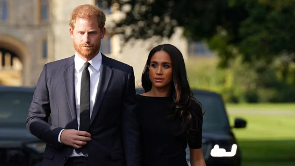 Meghan a Harry by sa vraj mali obávať konca v rodine: Tento krok tomu nasvedčuje
