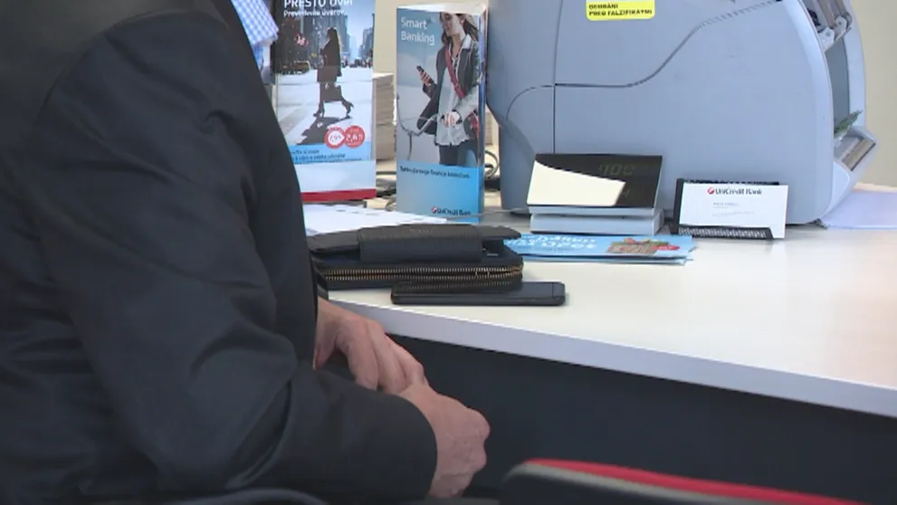 Dožičíte si dovolenku „na kreditku“? Môže vás vyjsť poriadne draho