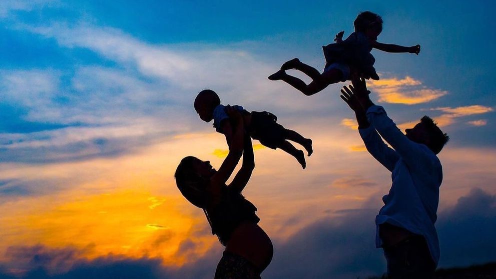 Čože?! Hercova manželka má siedme dieťa na ceste