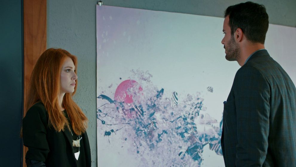 Sú v pasci: Defne nedokáže odísť a Ömer ju nedokáže poslať preč...