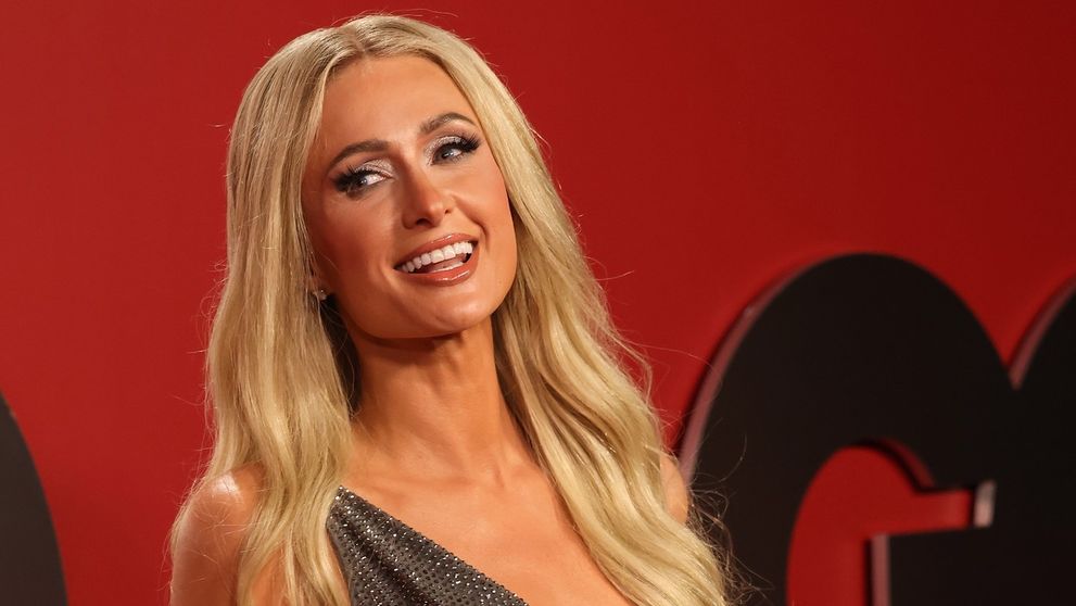 Prekvapenie! Paris Hilton je dvojnásobná mama