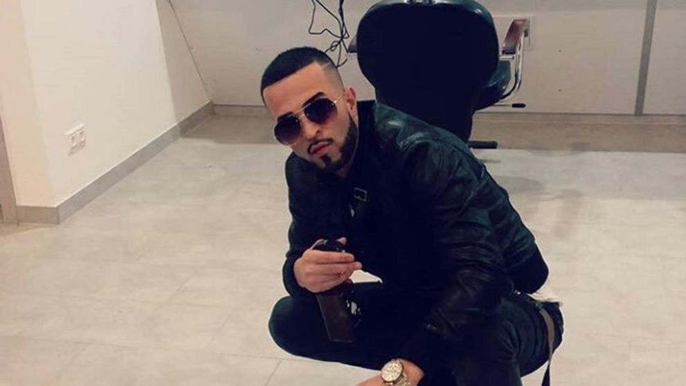 Z exfarmára Rezu je barber: Neuveríte, čo upravoval kamarátkam britvou