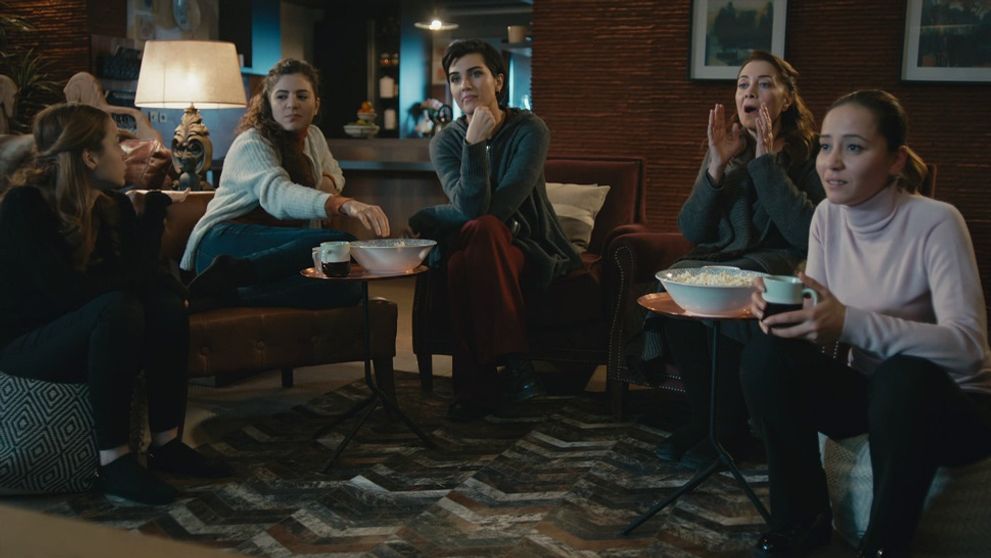 Statočný a krásna: 35. a 36. epizóda