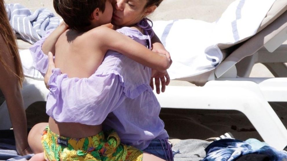 Že vek je len číslo? Pozrite sa na Shakiru v bikinách a bez mejkapu