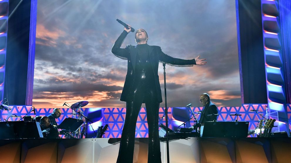 Speváčka (30) skolabovala: Má krvné zrazeniny, jej stav je veľmi vážny