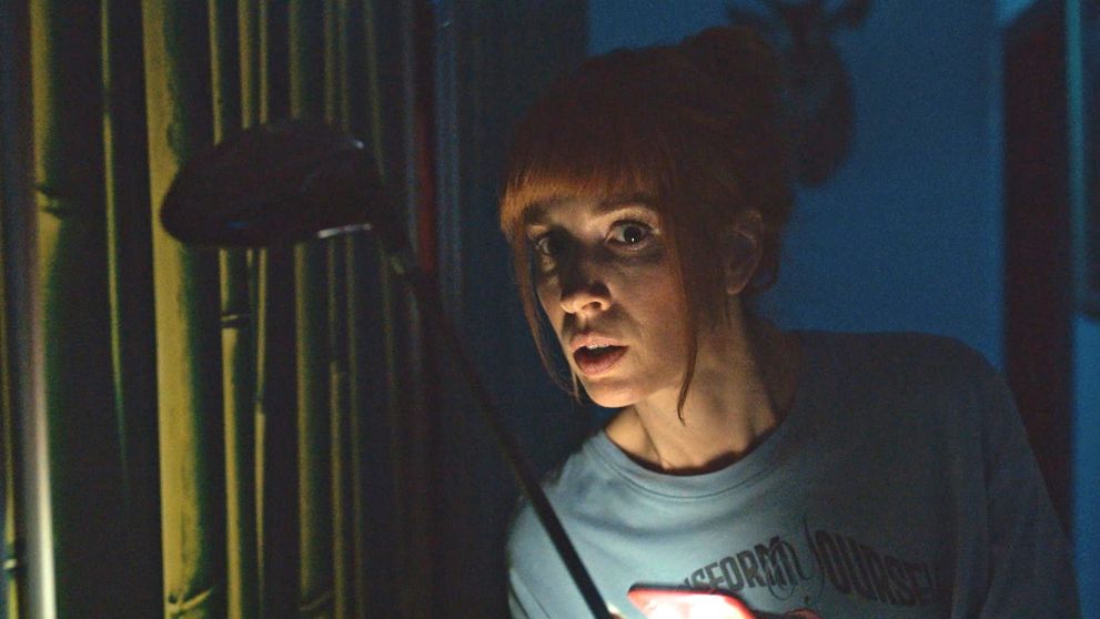 Nikol potrápi smrť sudkyne. Bojí sa, že vrah je v jej dome