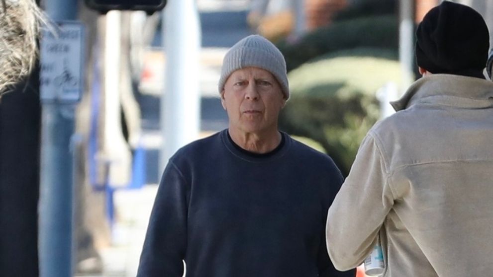 Bruce Willis na prvej fotografii s vnučkou. Fanúšikom sa hrnú slzy do očí