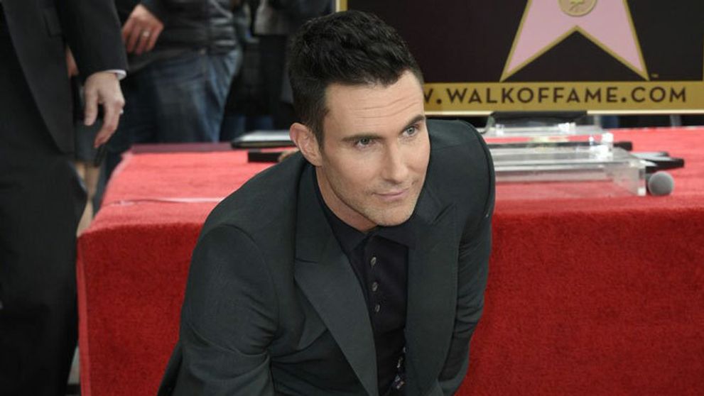 Spoznali by ste ho? Spevák z Maroon 5 kedysi pripomínal skôr Tarzana