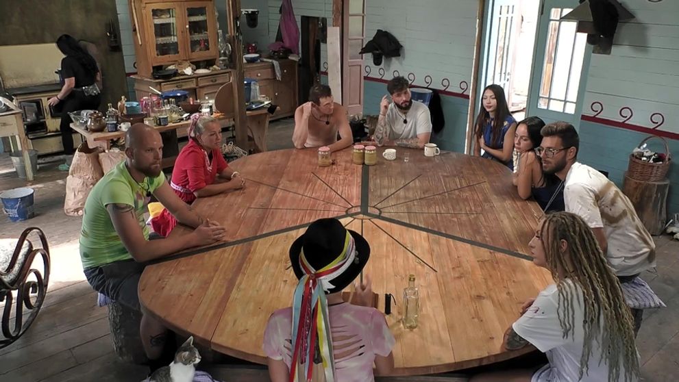 Všimli ste si tento detail? Čo robila vo farmárskej kuchyni?