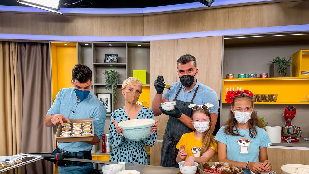 Mini cheesecake-ky a piškótové guličky