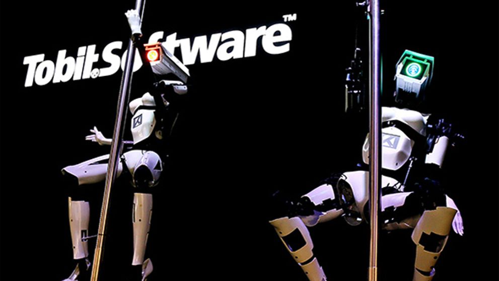 Čoho sme sa to dožili?! Striptíz od robota?! Olalá!