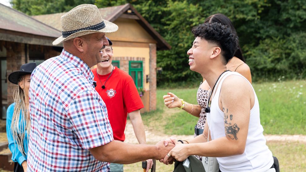 Minh nesklamal: Neuveríte, čo vytiahol pred hospodárom z kabelky!