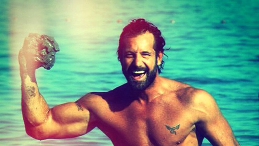 Skrývať toto telo pod šatami... Je hriech!