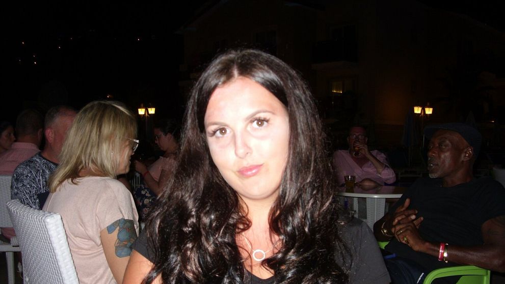 Tínedžerka chcela iba nový účes: Po premene trpko zaplakala a nechce chodiť von