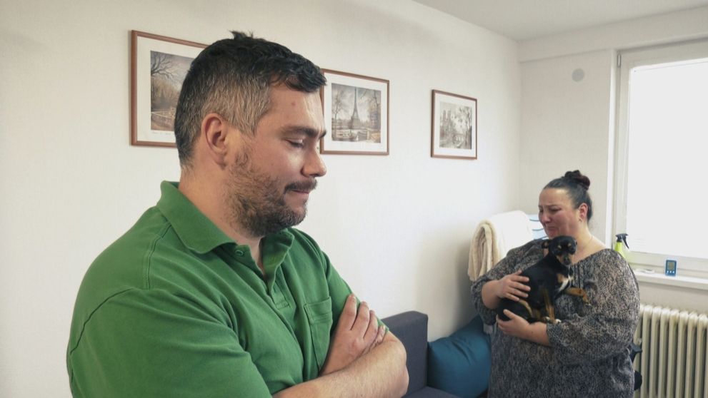 Ružena žije v nešťastnom manželstve. Manželove nevery ju dohnali k obezite