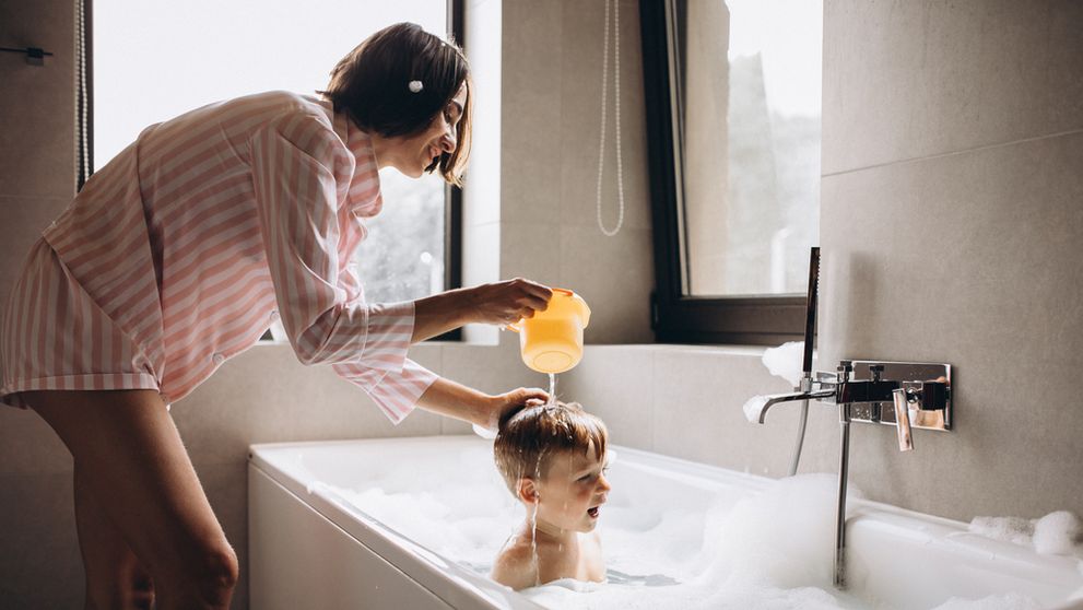 Kedy rekonštruovať kúpeľňu? Nemusíte čakať na to, až vám začne padať na hlavu