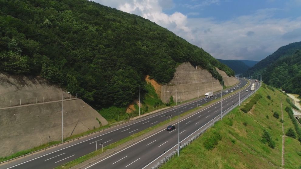 Staršie auto, vyššia cena: V celej Únii sa chystá nové spoplatnenie diaľnic