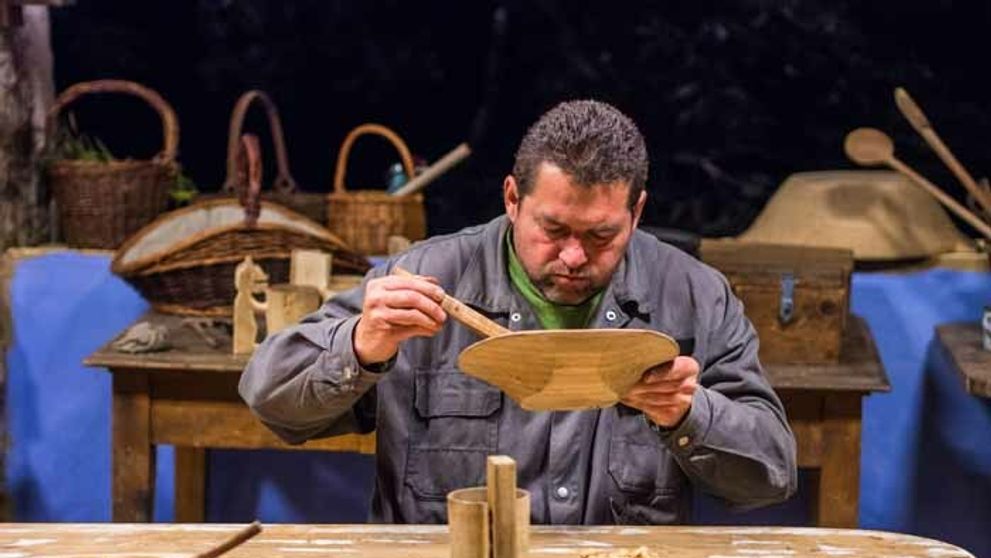 Špinavá Tiborova hra! Z Mirky si spravil špiónku!