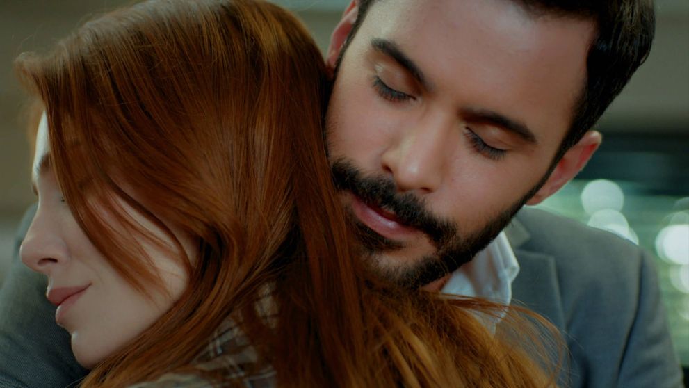 Defne prekvapí Ömera, keď ho požiada o istú láskavosť