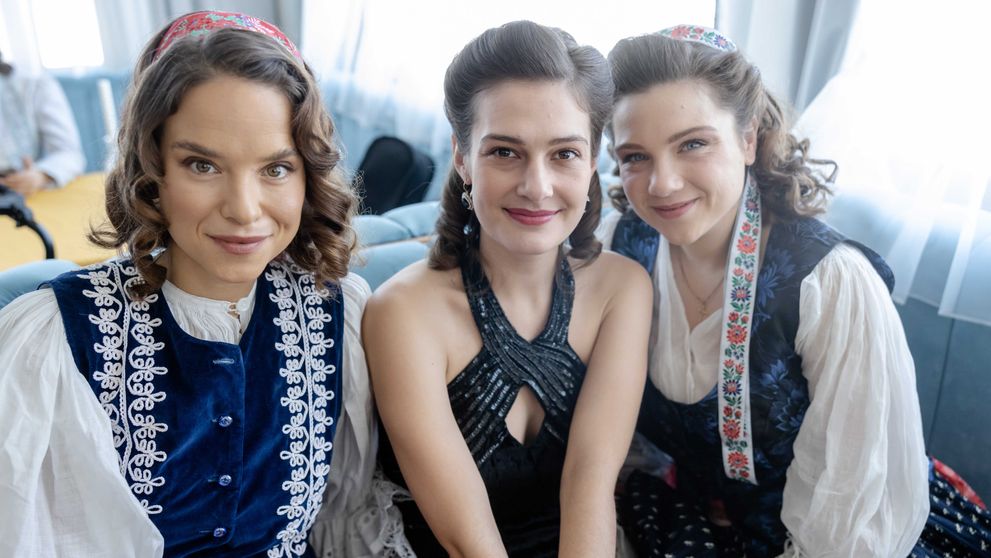 Rekordne sledovaný dobový seriál Dunaj, k vašim službám sa priblížil k hranici pol milióna divákov