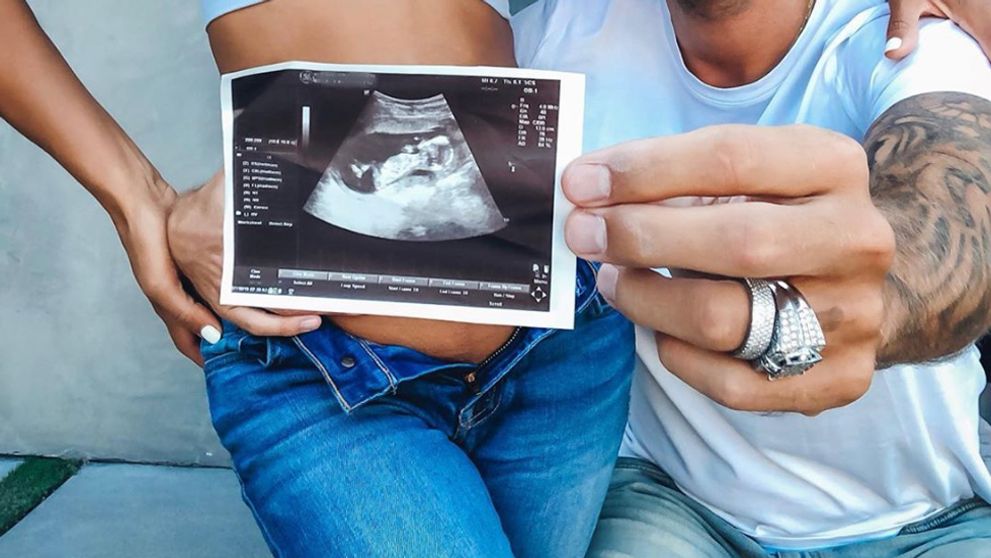 Baby boom neutícha! Aj slávna speváčka bude čoskoro mamou