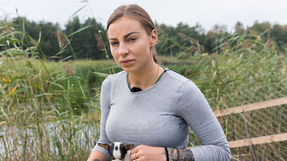 Bývalá farmárka Rebeka prežíva veľký smútok. Prišla o milovanú osobu