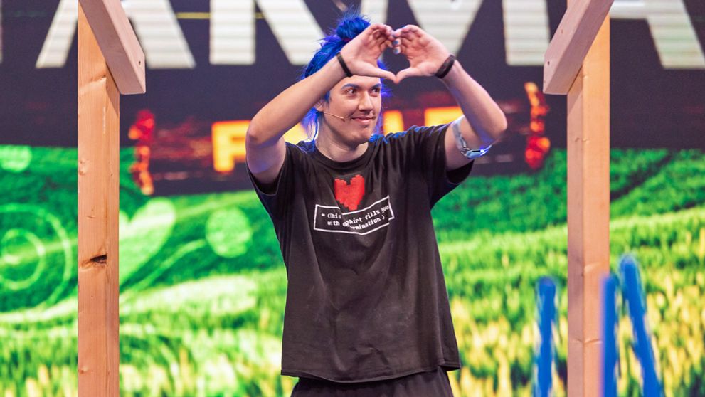 Víťaz Farmy Filip zverejnil video z minulosti: Pôjdete do kolien, je to pán!